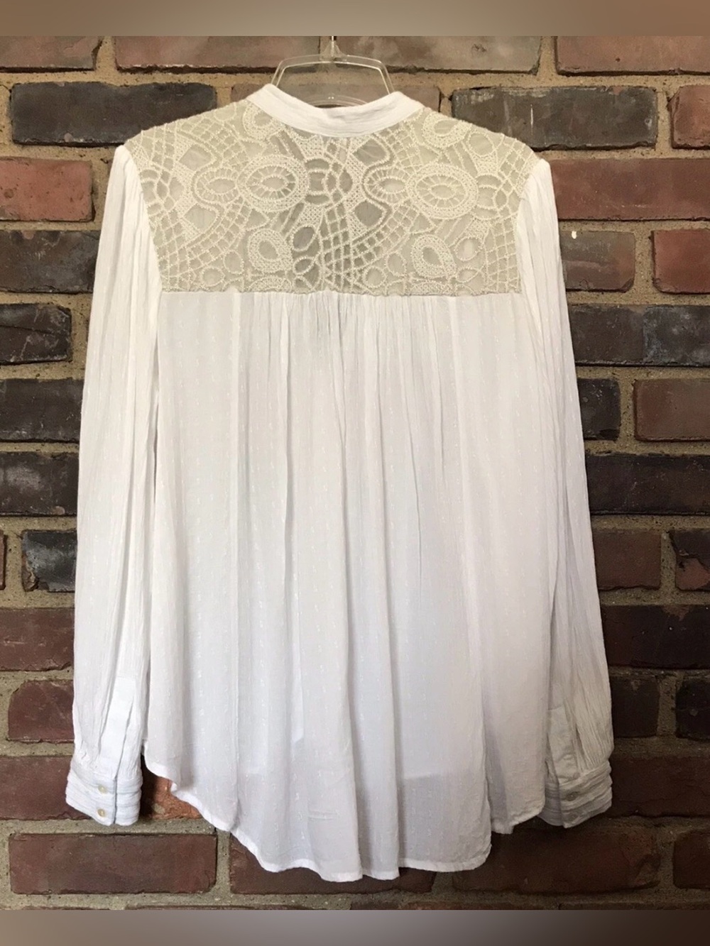 FREE wPEOPLE $108 White CANYON ROSE Metallic Embroidered Yoke Blouse size XS #11 - Picture 12 of 13